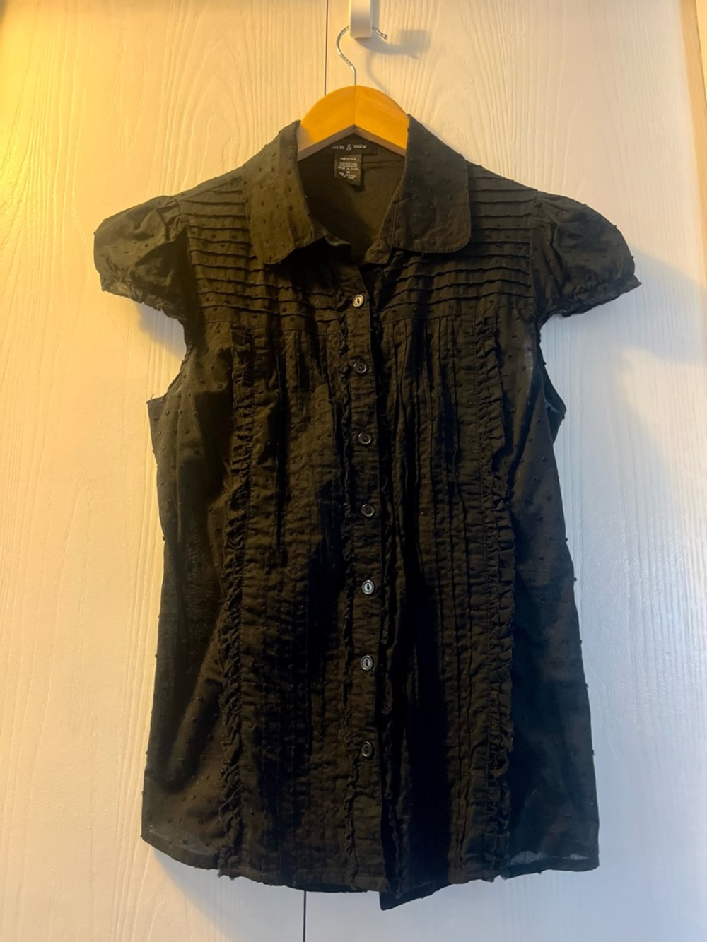Sam & Max Black Pintuck Dot-Texture Short-Sleeve Button-Down